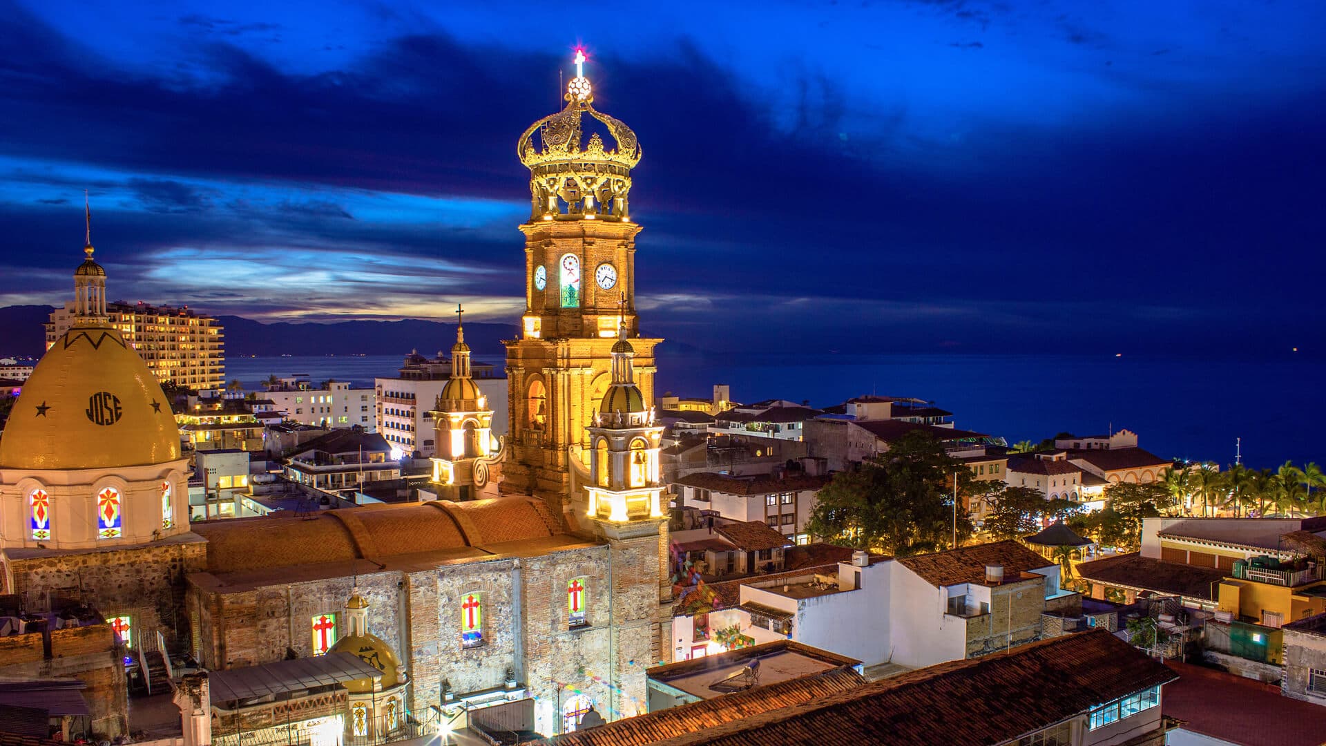 Zona Romántica & Old Town — Puerto Vallarta